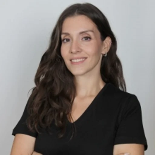 İnci Akyıldız İrezli