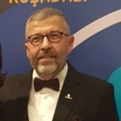 Mustafa Apak
