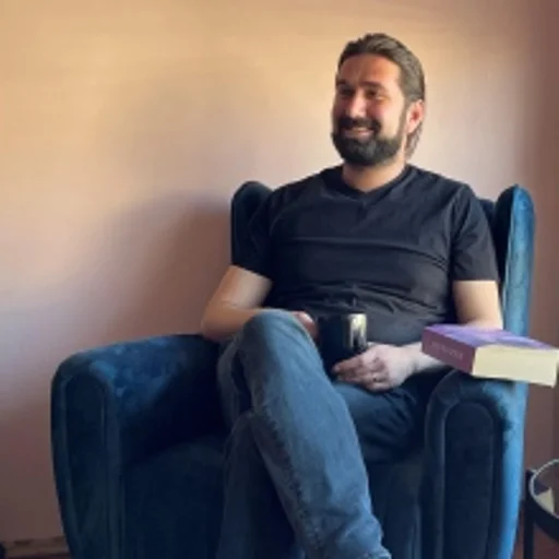 Uzm. Dr. Aruz Bozkurt - Psikiyatri Uzmanı