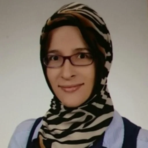 Zeynep Esenkaya Usta